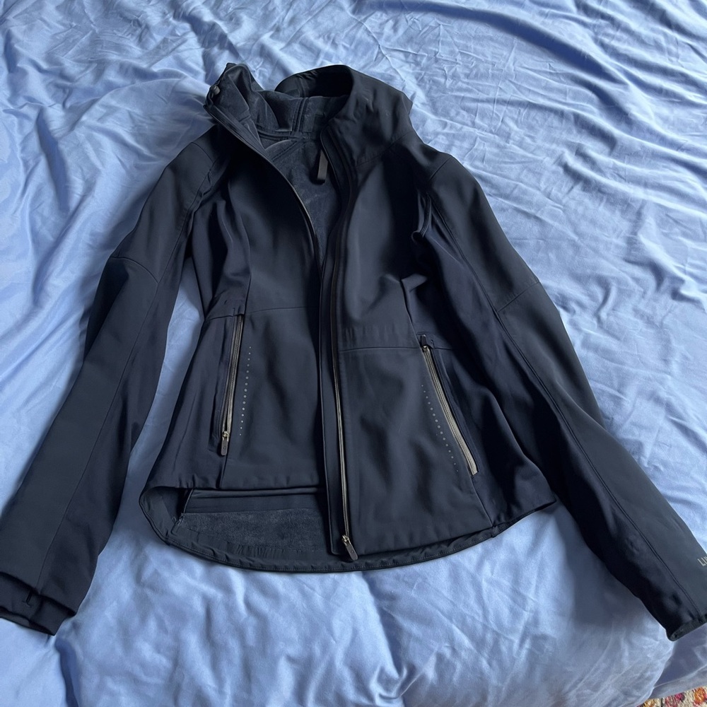 Lululemon Women’s Cross Chill Performance Jacket